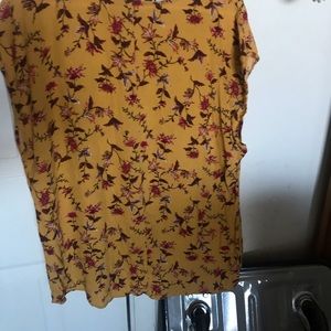 Mustard yellow high-low flower top